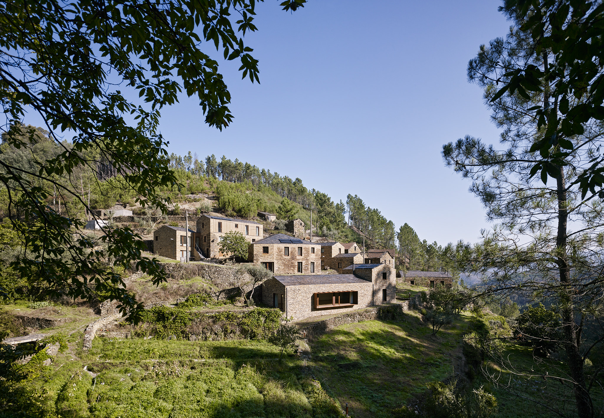 E14512 · MARK Portugal + Galicia